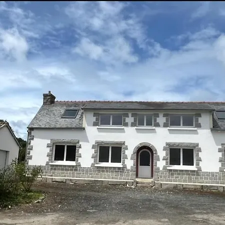 La Maison Du Bonheur Holiday home Kerien